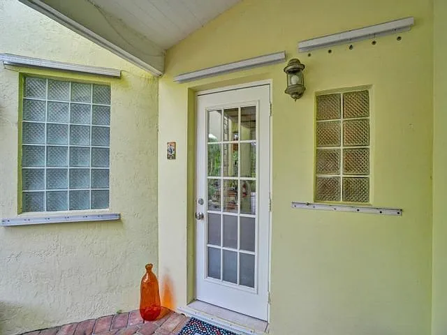 814 SE 13th St #4 — Photo 8