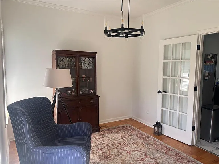 300 Harcourt Pl — Photo 19