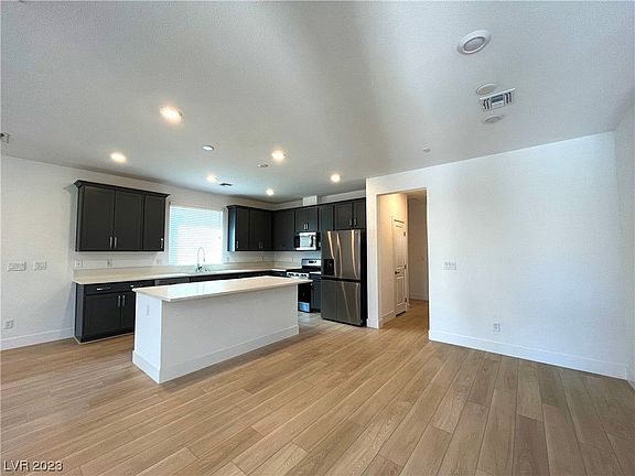 4th image of 10419 Restless Pines St