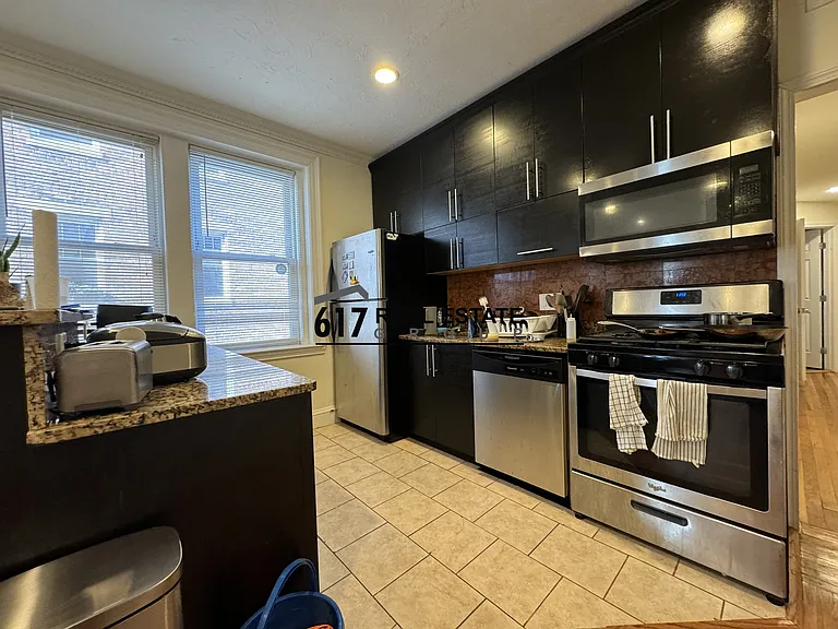 73 Thatcher St #101 — Photo 2