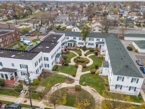 494 S Ocean Avenue #3J, Freeport, NY 11520
