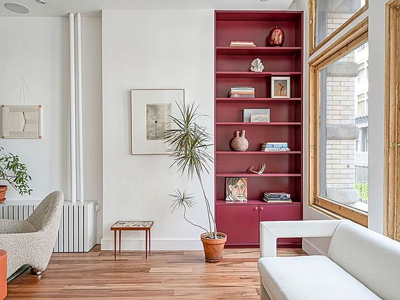 4th image of 42 E 12th St APT 2