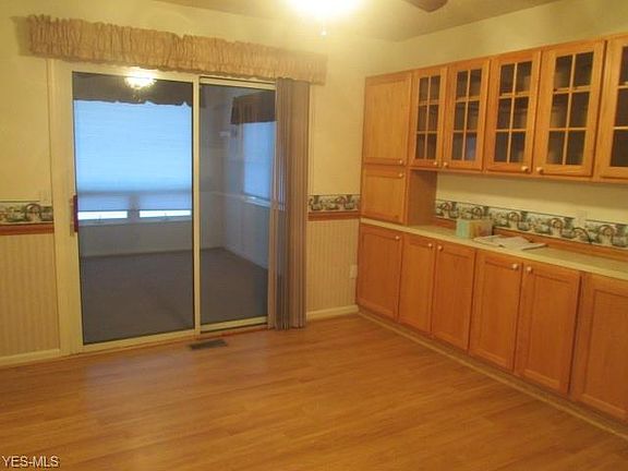 4th image of 104 Marwyck Place Ln #2A