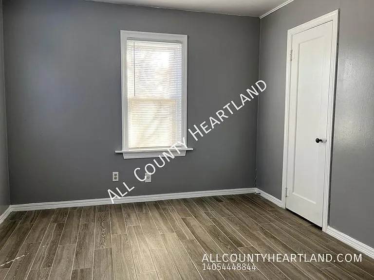 3328 NW 29th St — Photo 14