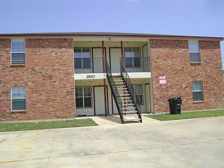 1st image of 2810 Leroy Cir APT A