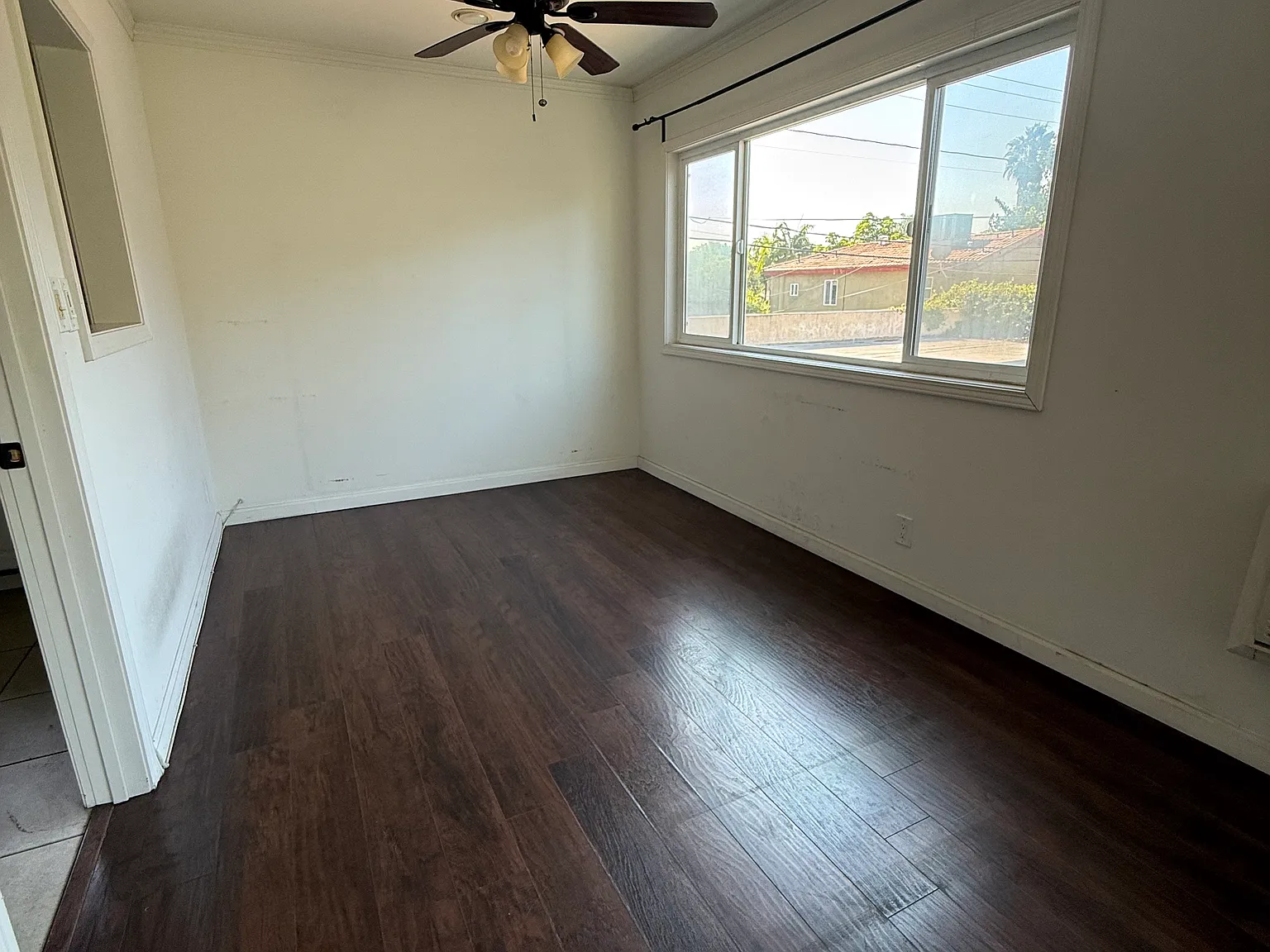 Studio, 550 sqft, $1,750 — Photo 3