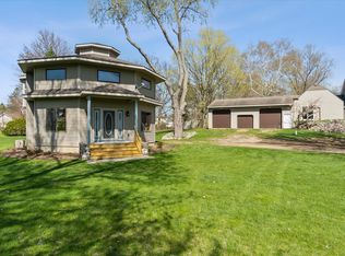 146 W Orchard St, Perry, MI 48872