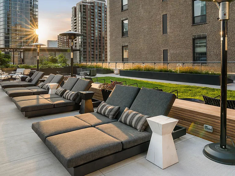 1000M Apartments — Photo 66