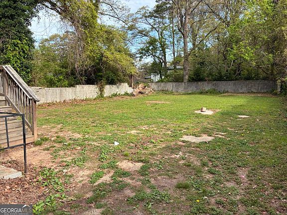 4th image of 1429 Venetian Dr SW