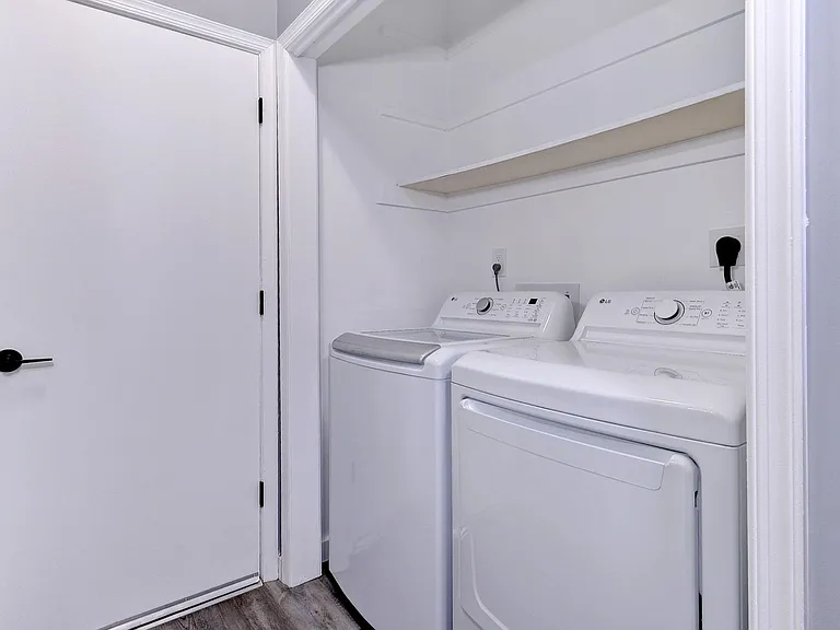 1596 Willow Cv — Photo 3