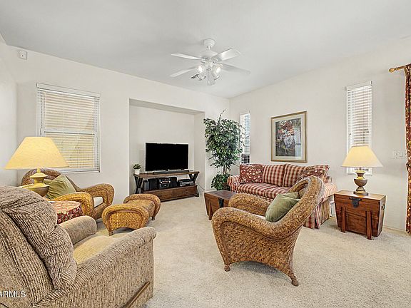 5th image of 1322 E DUNBAR Drive