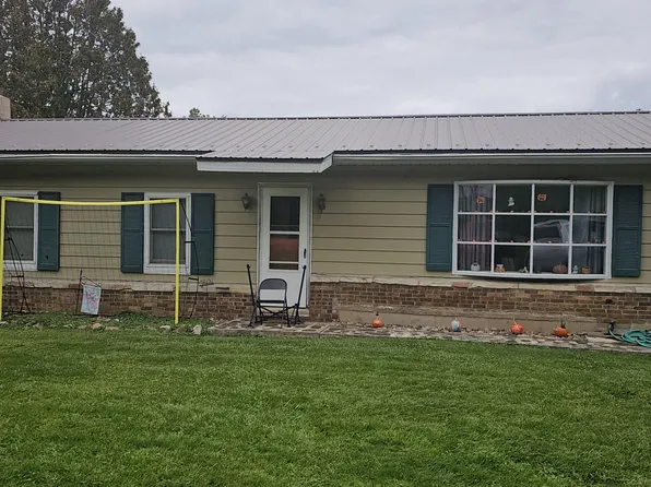 800 Green St, Mifflinburg, PA 17844