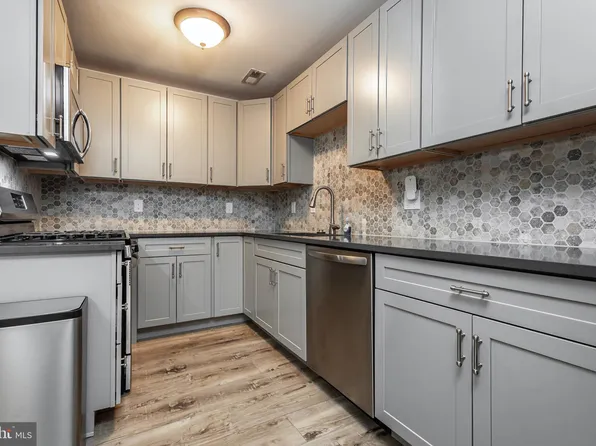 418 Tavistock, Cherry Hill, NJ 08034