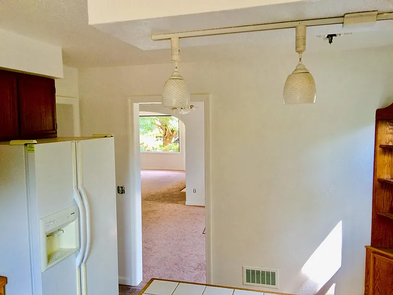 2105 NE 49th Ave — Photo 10