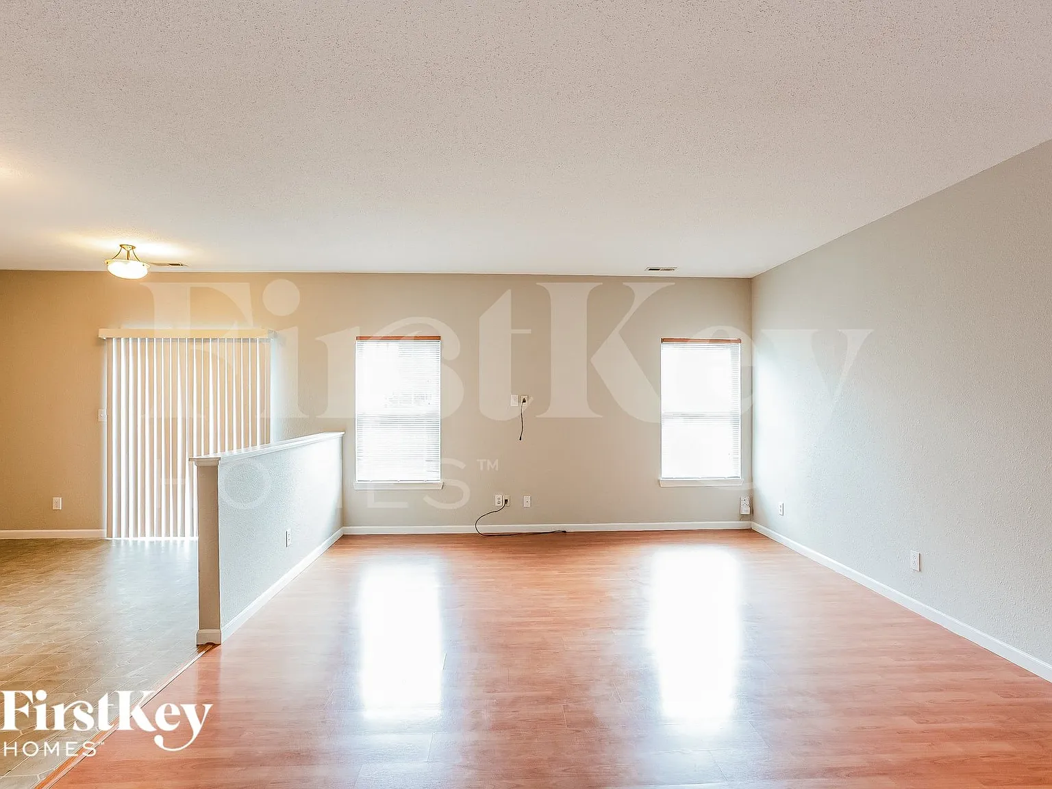 3 bed, 2.0 bath, 1415 sqft, $2,230 — Photo 3