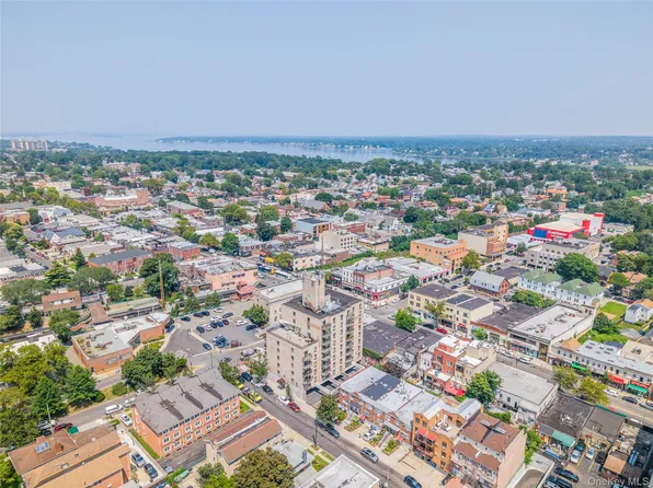 21302 42nd Avenue #8D, Bayside, NY 11361