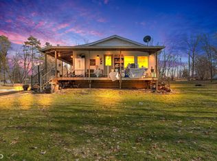 7021 Winn Rd, Yale, MI 48097