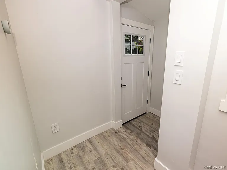 47 Wood 1st Loop #1ST FLOOR — Photo 10