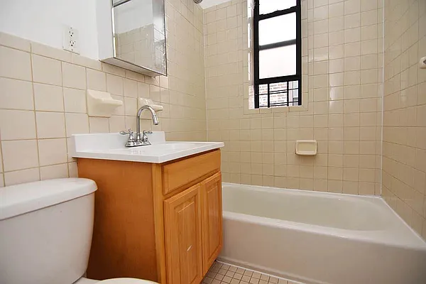 Rented by Bruma Realty LLC | media 4