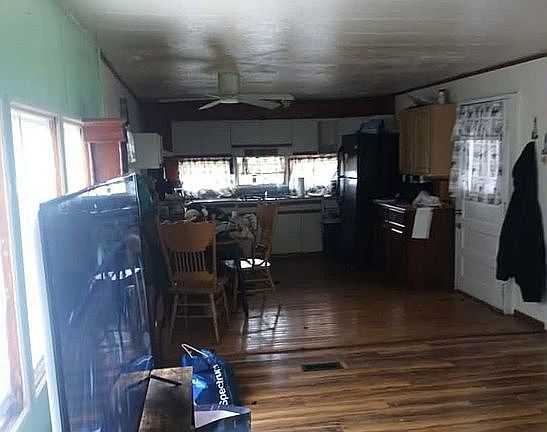 5th image of 1830 State Highway 725