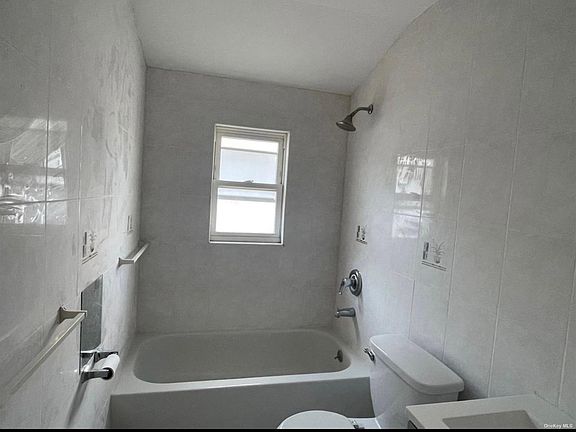 5th image of 16367 Mathias Ave Floor 2