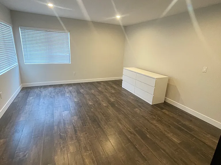 1229 E Wilson Ave #204 — Photo 14