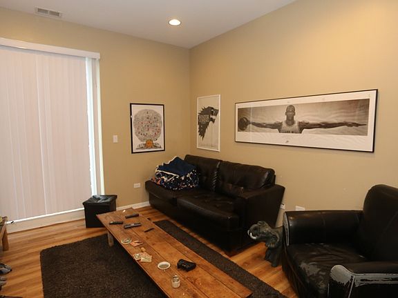 4th image of 3223 N Sheffield Ave #3223FOUR