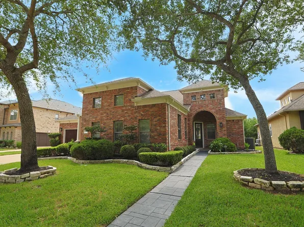 935 Poydras St, Sugar Land, TX 77498