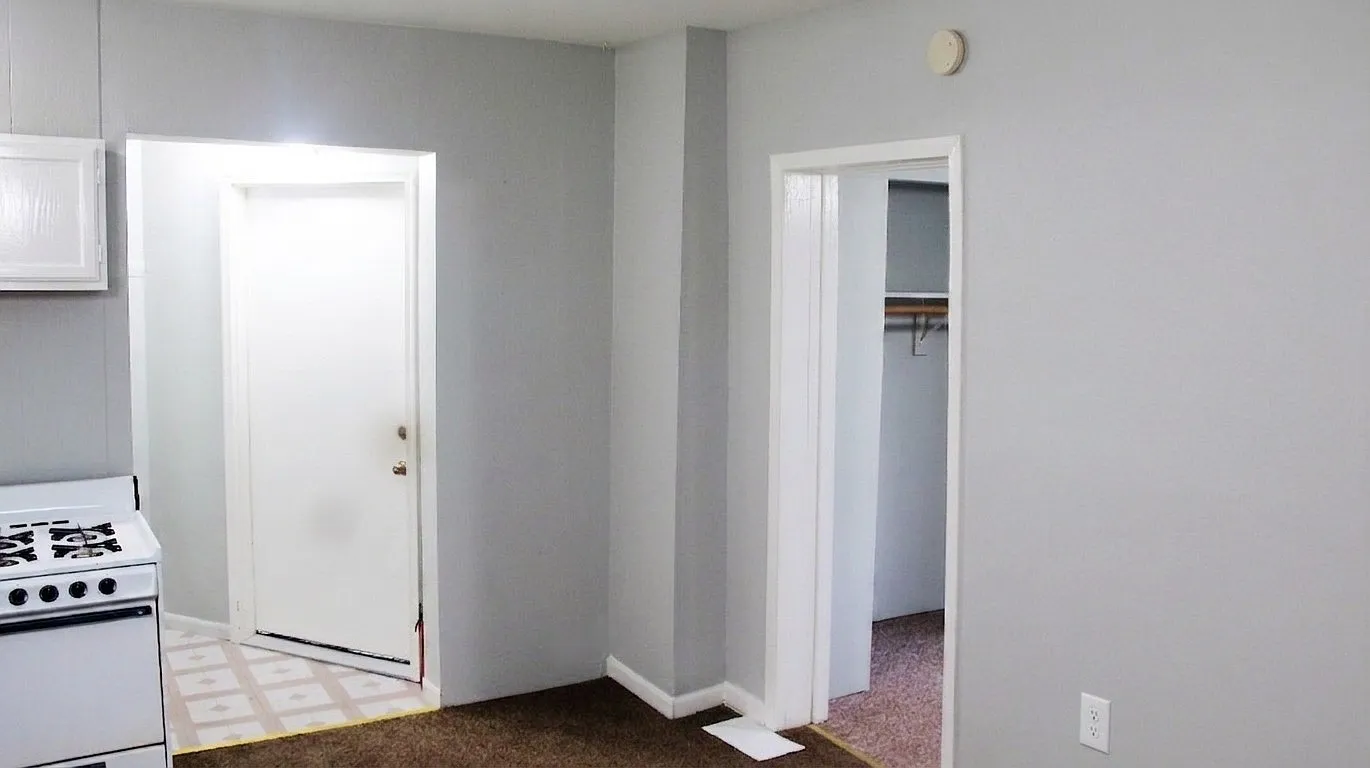 1 bed, 500 sqft, $699 — Photo 3