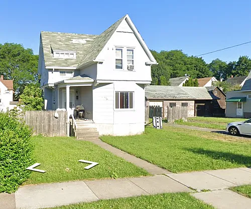 422 27th St Photo 1