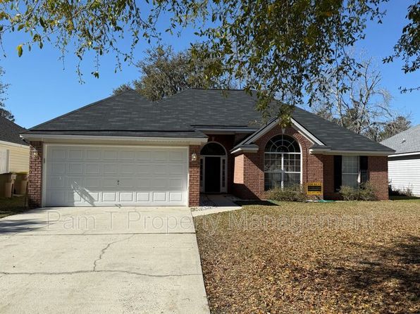 257 Shady Oak Cir, Richmond Hill, GA