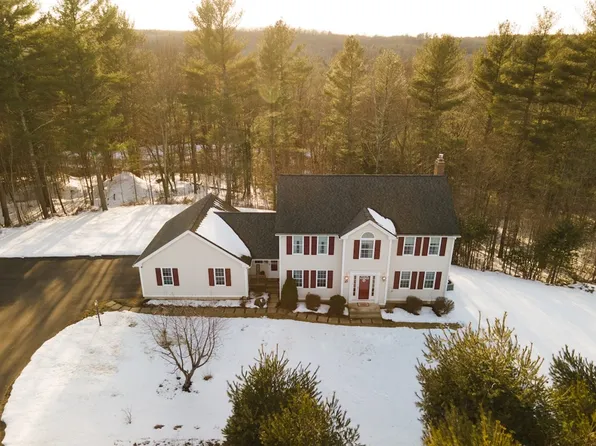 30 Wildbrook Dr, Rutland, MA 01543