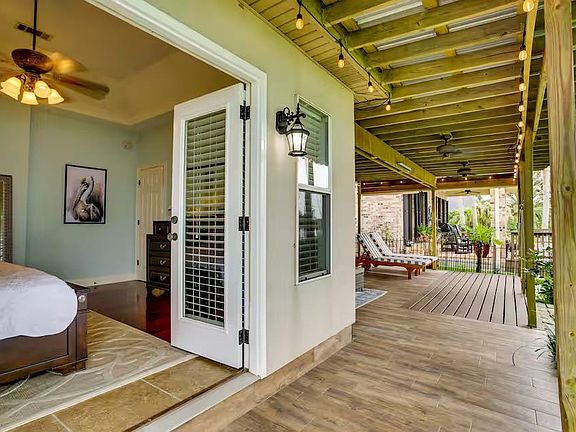 5th image of 1457 Royal Palm Dr