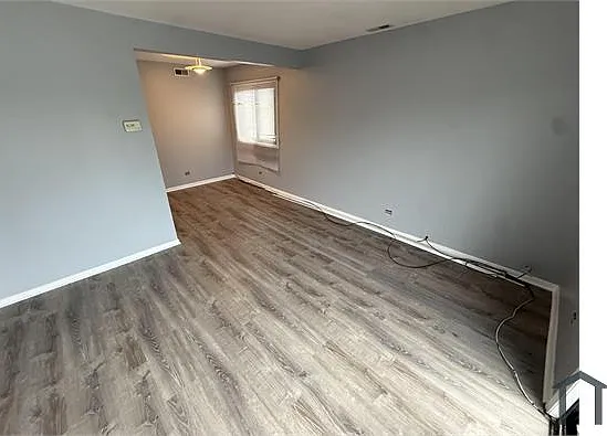 1885 Michigan City Rd #3W — Photo 5
