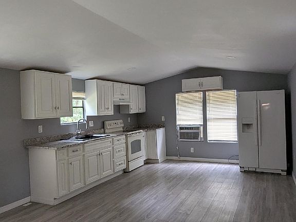 3rd image of 5630 110th St #A