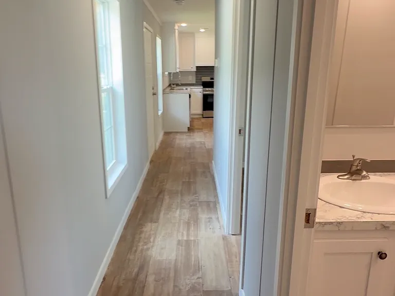 102 Adams St — Photo 14