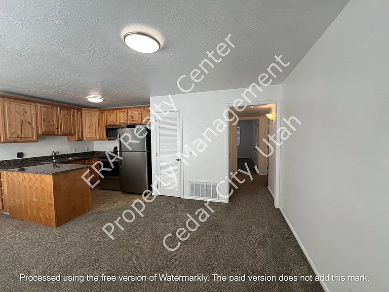 576 W 1045 N #A9 — Photo 5