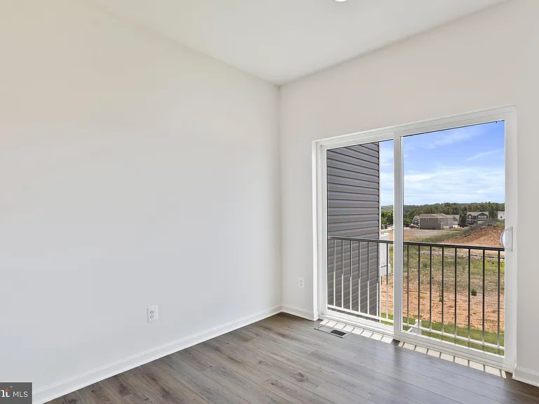 18 Clifton Mnr — Photo 29