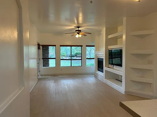 5350 E Deer Valley Dr Photo 1