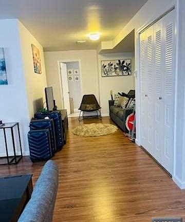 3rd image of 610 Anderson Ave APT 1F