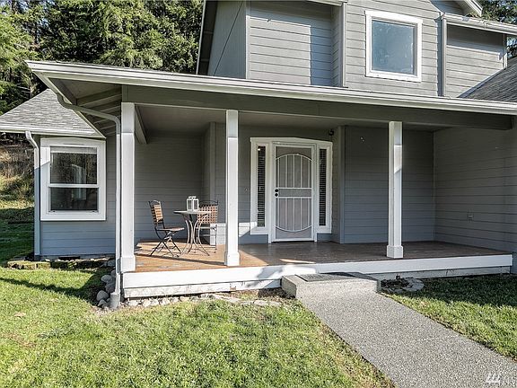 3rd image of 11807 Hobby St SE