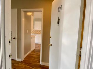 270 Wayne Ave #101, Oakland, CA 94606