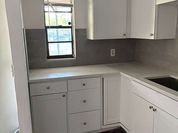 3rd image of 1206 E 99th Ave APT A-b