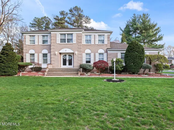 1 Montreal Woods Ct, Manalapan, NJ 07726