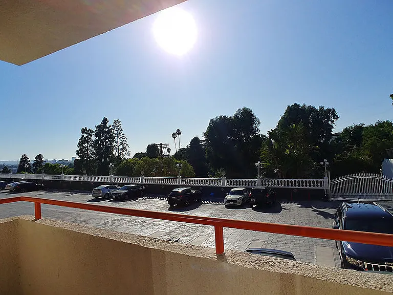 Carmel Heights Apts — Photo 32
