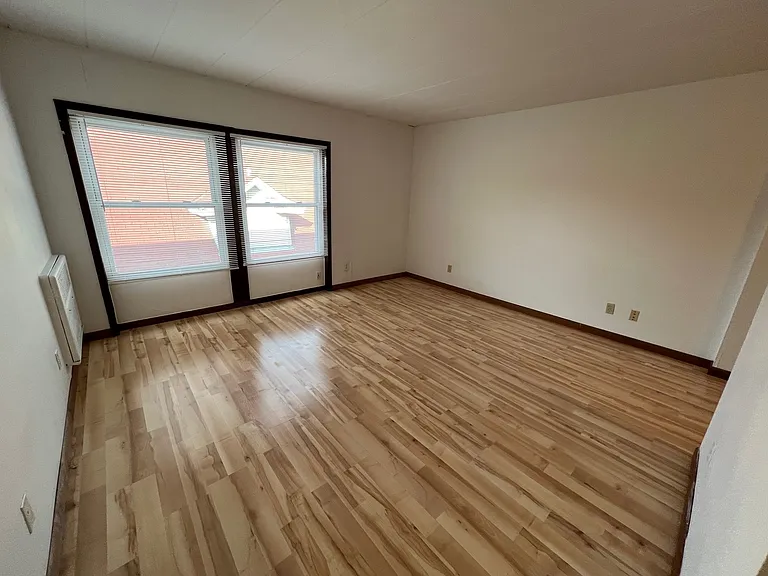 Blaisdell Avenue Apartments — Photo 9