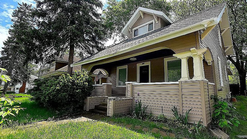 1st image of 704 Corby Blvd #2
