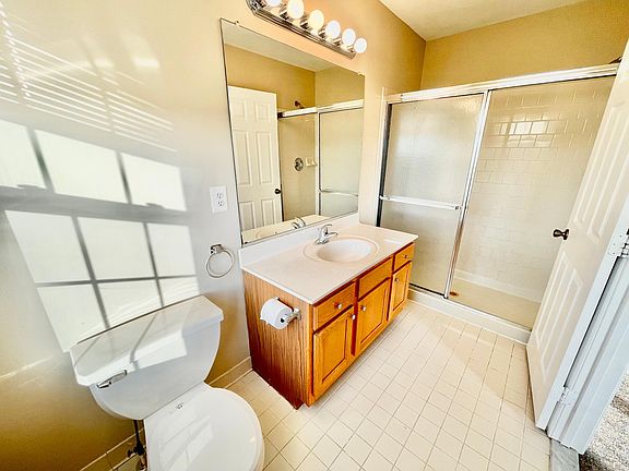 4th image of 16056 Sherwin Ct