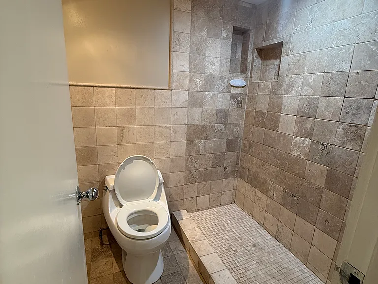4343 Travis St #13 — Photo 12