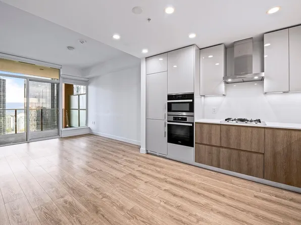 6511 Sussex Ave #2309, Burnaby, BC V5H 3B1